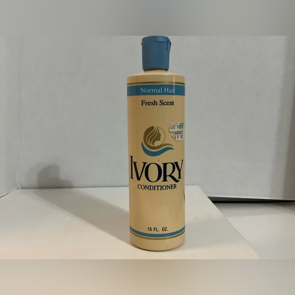 Vintage 1982 Ivory Fresh Scent Conditioner Full Bottle Normal Hair